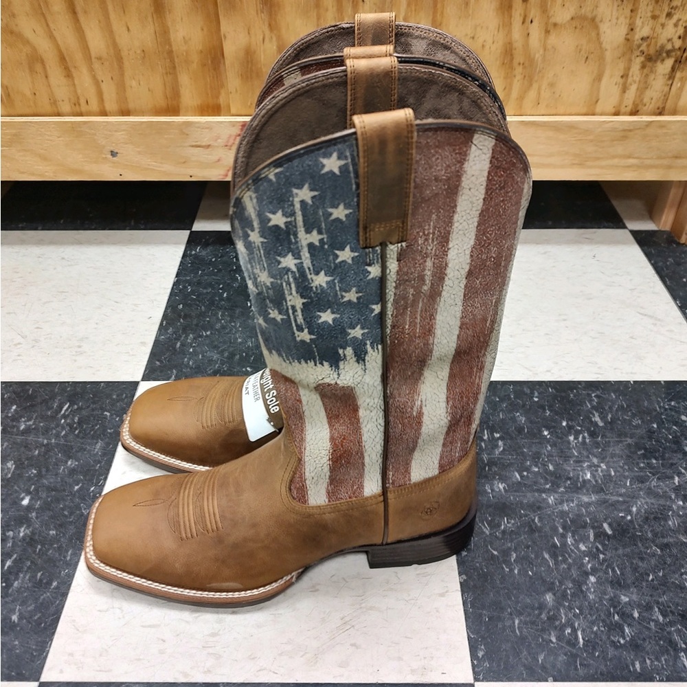 Style # : 10038396 

Color : Sorrel Crunch / American Flag